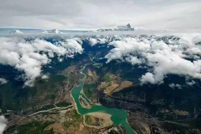 雅鲁藏布江 雅鲁藏布江