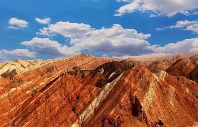 七彩丹霞 七彩丹霞