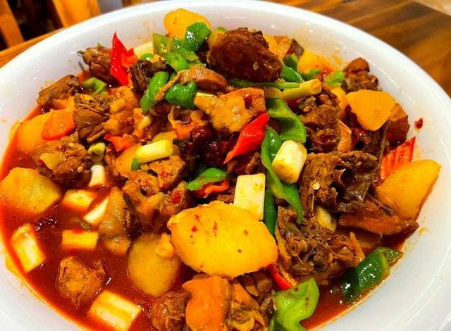 新疆大盘鸡 新疆大盘鸡