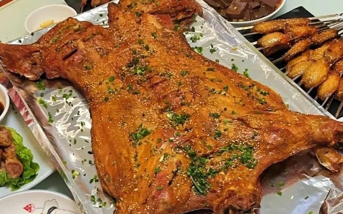 烤全羊 烤全羊