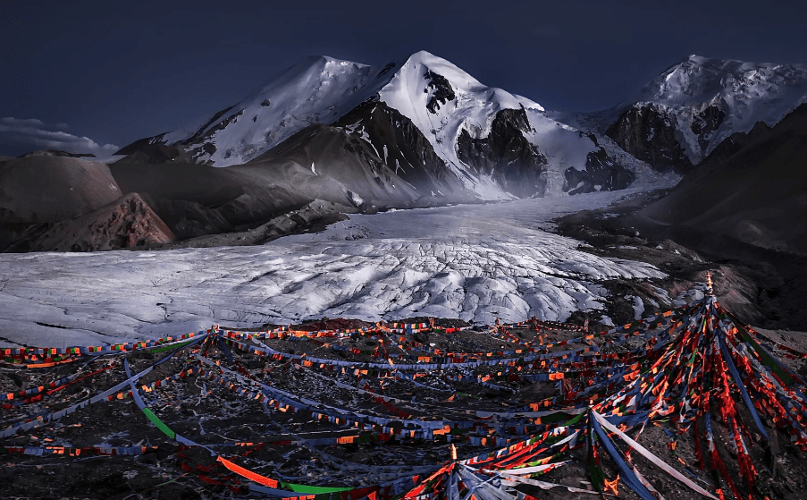 杰岗日神山 杰岗日神山