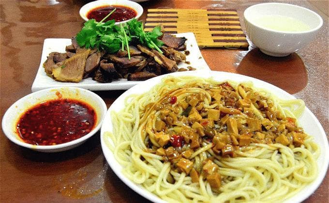 驴肉黄面 驴肉黄面